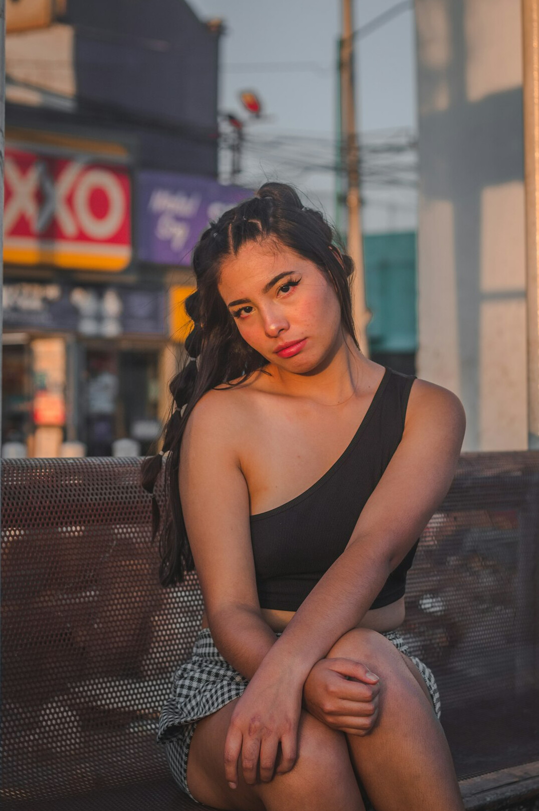 Portrait of a Uruguayan woman in her forties, editorial director