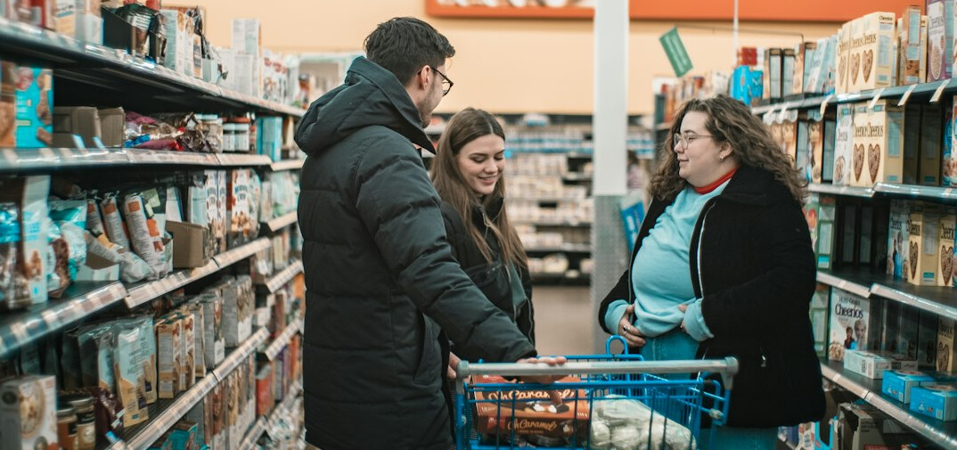store detective team meeting